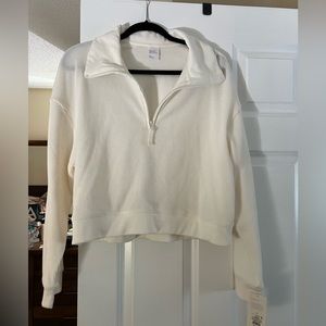 Women’s Quarter Zip Sweatshirt